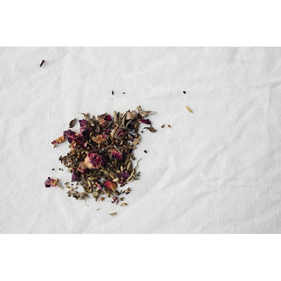 La Vie En Rose Herbal Blend Tea Tulsi Rose Caraway Fennel Organic